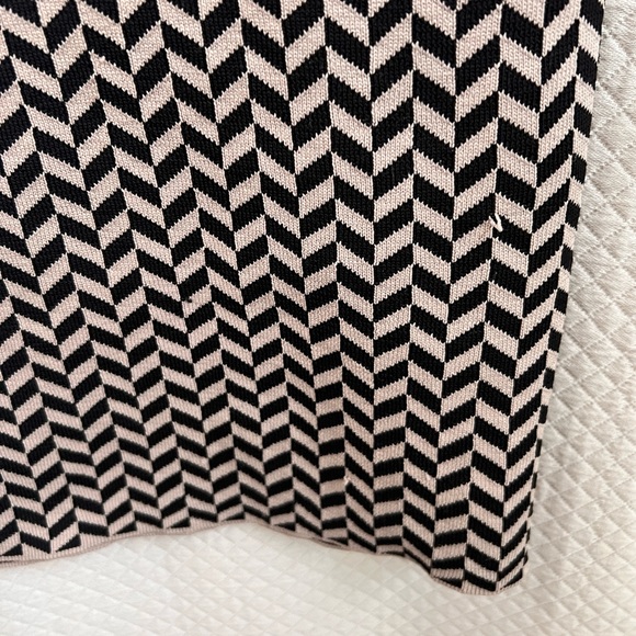 AX Armani Exchange fitted knit dress - Picture 4 of 6